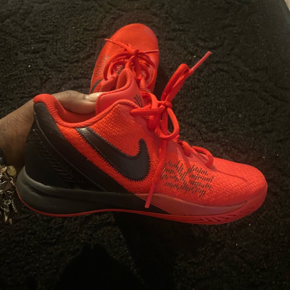 “Used” Nike kids